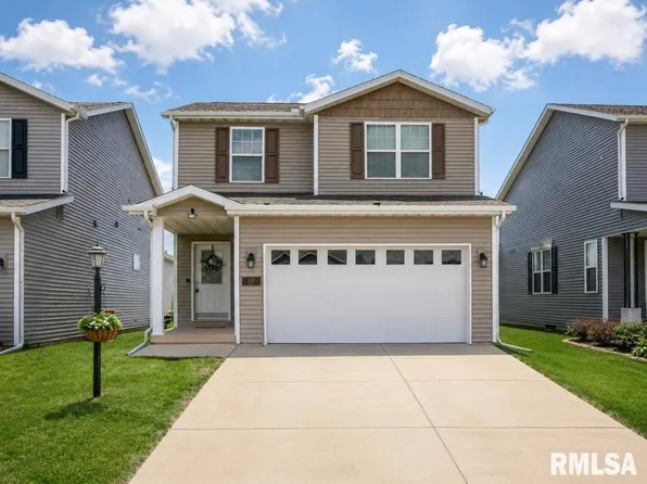 1622 Savile Ln, Washington, IL 61571