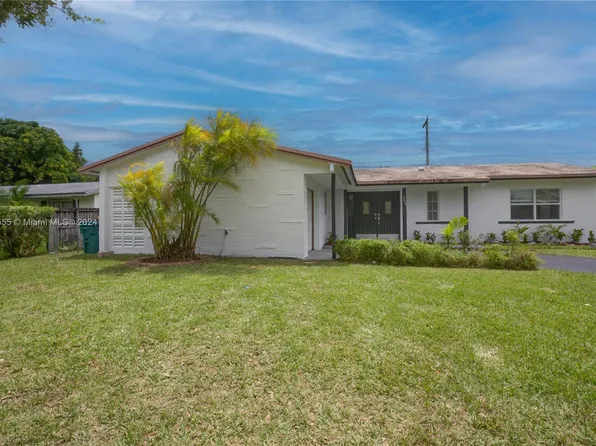19615 Lenaire Dr, Cutler Bay, FL 33157