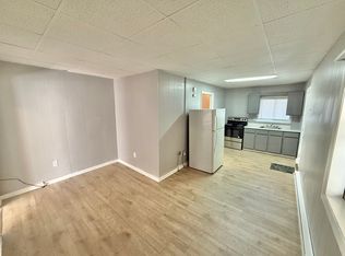 403 25th St #1R, Watervliet, NY 12189
