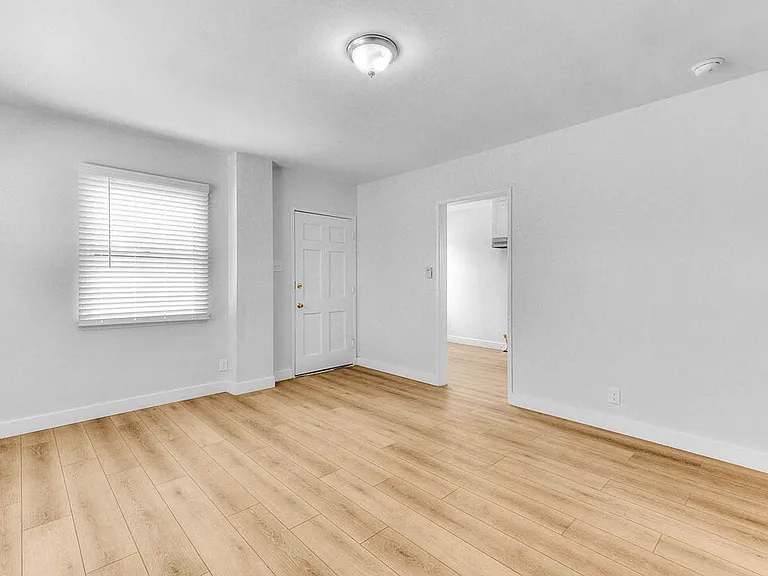 2820 Liberty Blvd #C — Photo 5