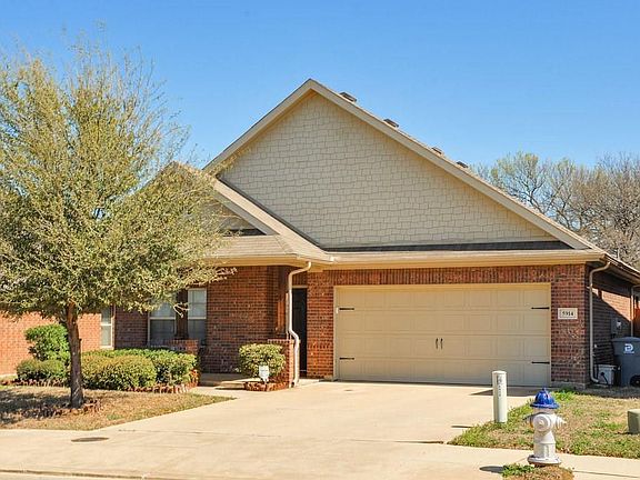 3rd image of 5914 Harbor Glen Dr