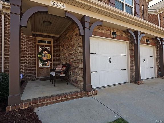 2nd image of 2224 Barrowcliffe Dr