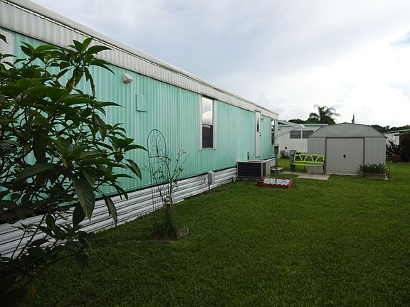 3rd image of 38240 McDonald St