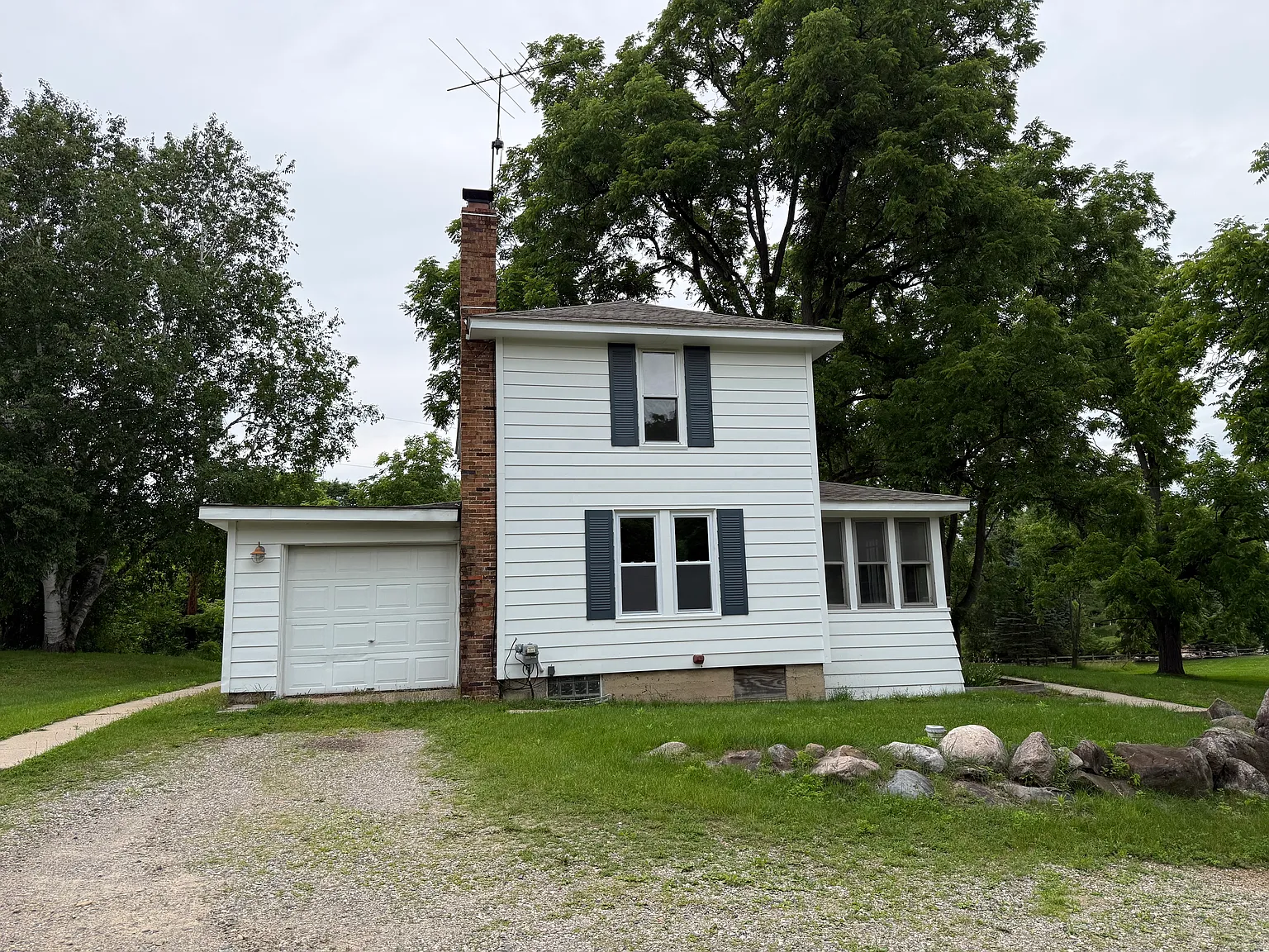 1201 Porter Rd — Photo 2
