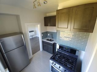 3027 Filbert St, Oakland, CA 94608