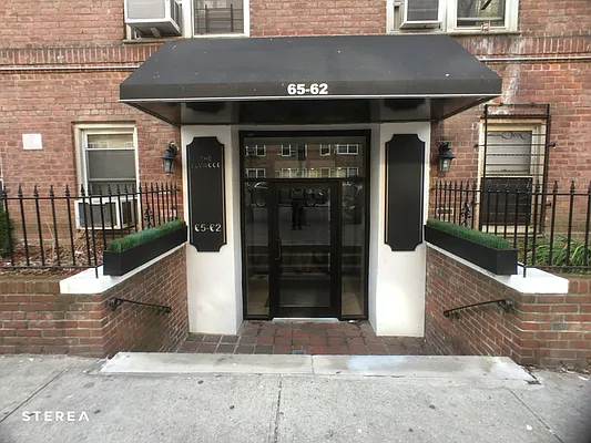 Rented by Sterea Agency | media 53