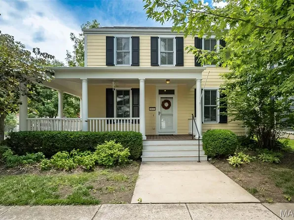 3611 Hempstead St, Saint Charles, MO 63301