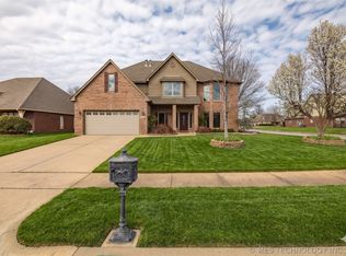 1700 W Lincoln St, Broken Arrow, OK 74012