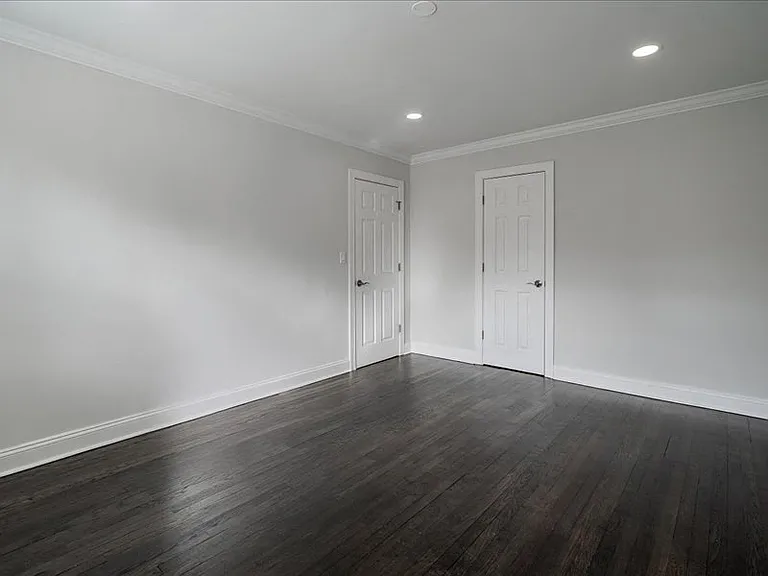 744 Elm Ave — Photo 9