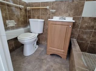 403 N 19th Ave #P, Hollywood, FL 33020