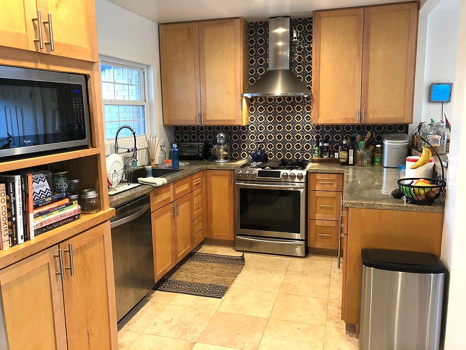 1st image of 1418 Verano Dr