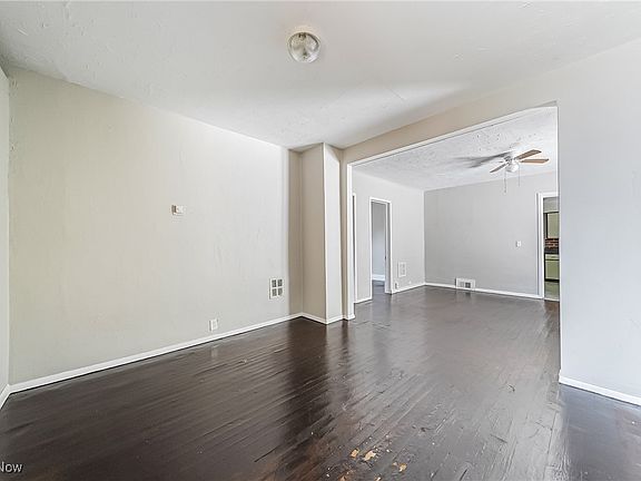 2nd image of 4010 Gifford Ave