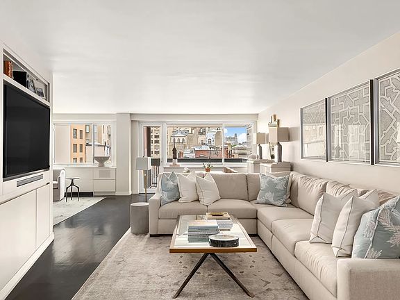 4th image of 40 E 80th St APT 8-A