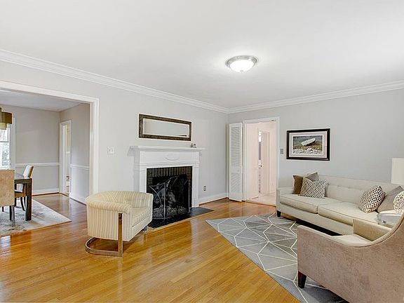 2nd image of 4710 Monumental St