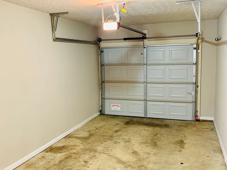 809 Steeplechase Way — Photo 23