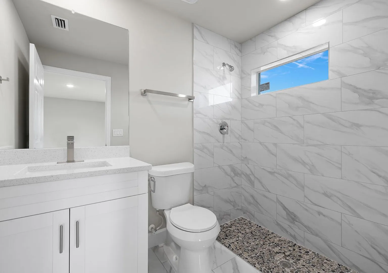 2215 Kenneth Ave S - 2215 Kenneth — Photo 3