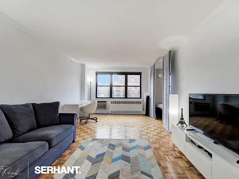 301 E 63rd St #14-C — Photo 1