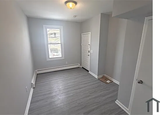 308 Pacific St — Photo 3