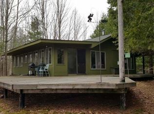 5352 Hunter Dr, Gladwin, MI 48624