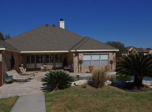 2nd image of 102 Lauren Ct