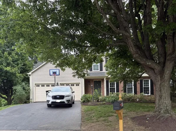 17456 Aldershot Pl, Purcellville, VA 20132