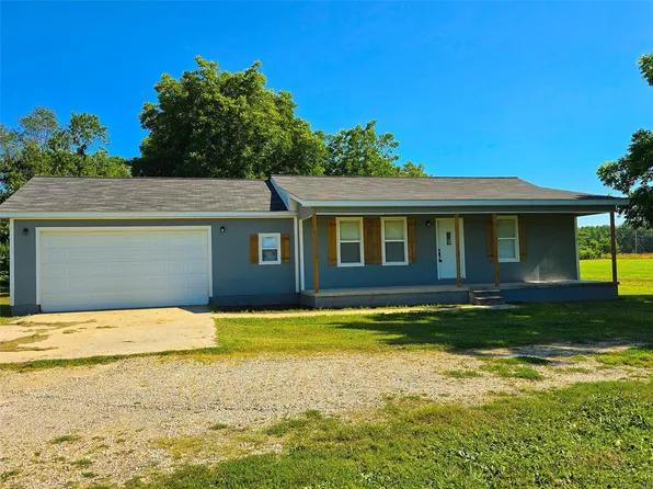 1417 E Oak St, Dexter, MO 63841