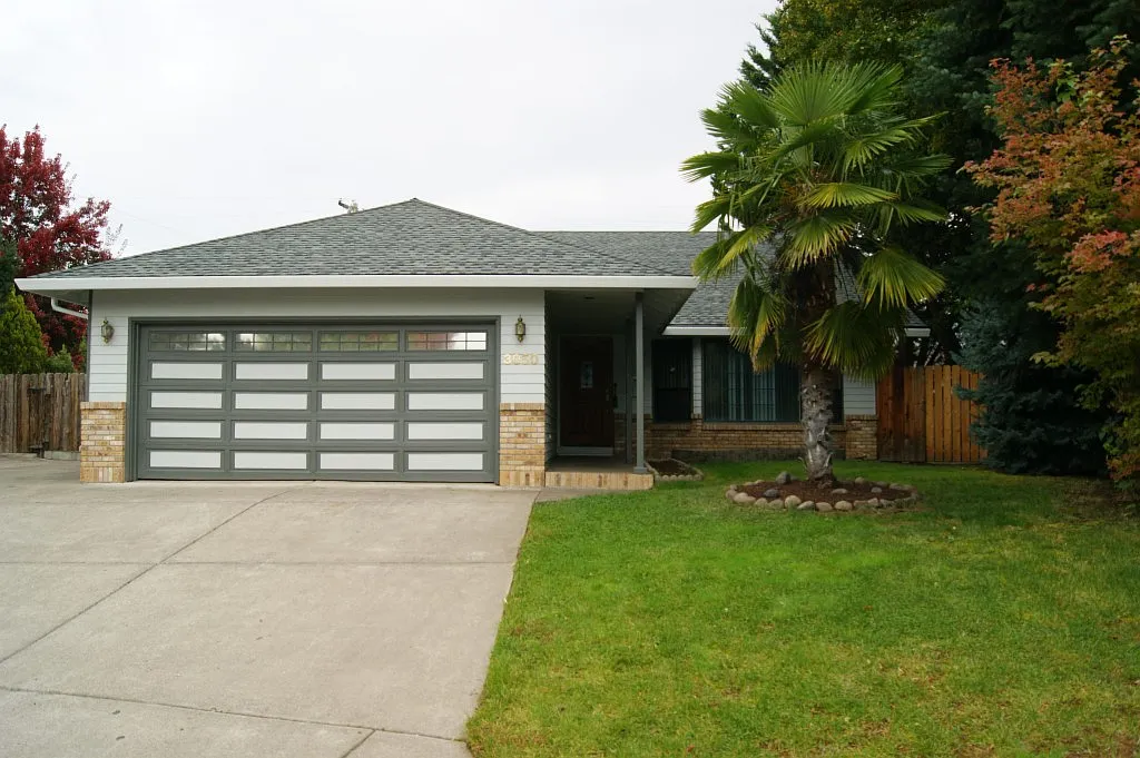 3050 Jenero Ct photo 1