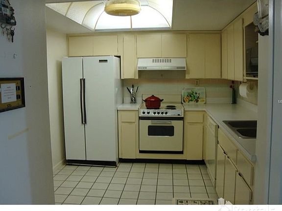 4th image of 19029 Us 19 N APT 9-410
