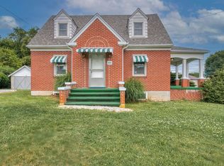 408 Maple St, Glade Spring, VA 24340