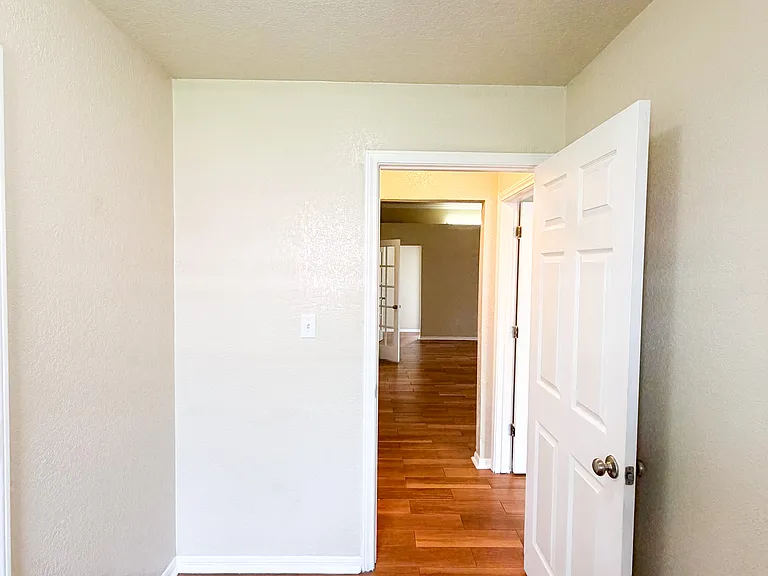 4512 Crested Butte Dr — Photo 16