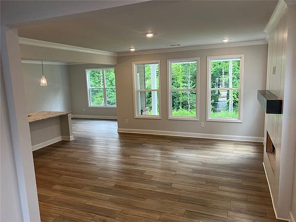 4th image of 3750 Ivy Cottage Dr
