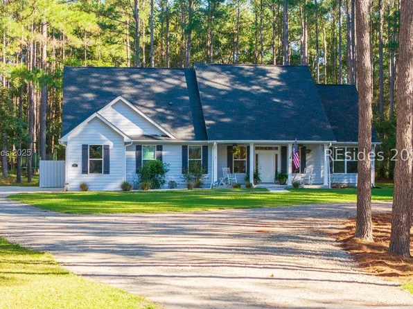 26 Bartons Run Dr, Bluffton, SC 29910