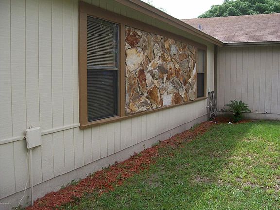 3rd image of 1072 W Willow Cove Ct