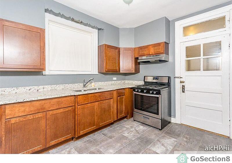 1st image of 8025 S Eberhart Ave