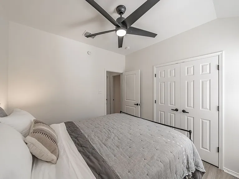 9040 Weller Ln — Photo 29