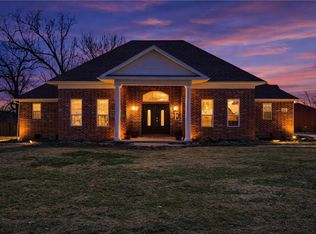 1705 Billie Acres Pl, Lowell, AR 72745