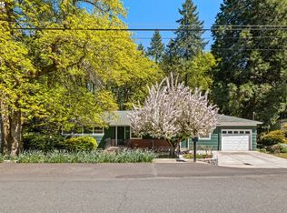 1427 SW Maplecrest Dr, Portland, OR 97219