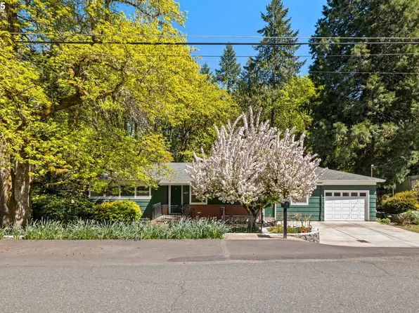 1427 SW Maplecrest Dr, Portland, OR 97219