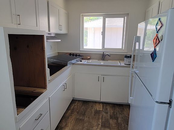 4th image of 1880 Ednamary Way APT D