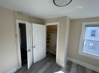 216 Highland Ave FRONT B, Wayne, PA 19087