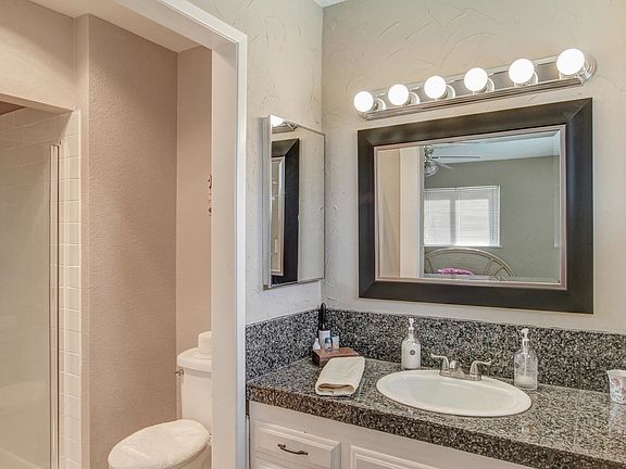 4th image of 434 Allenwood Ct