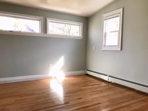1 bed, 3500 sqft, $1,200 — Photo 1