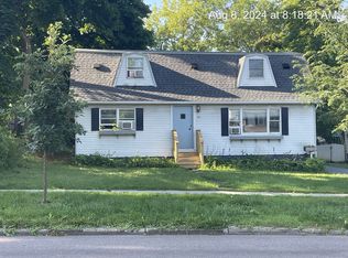 441 Maple St #B, Burlington, VT 05401