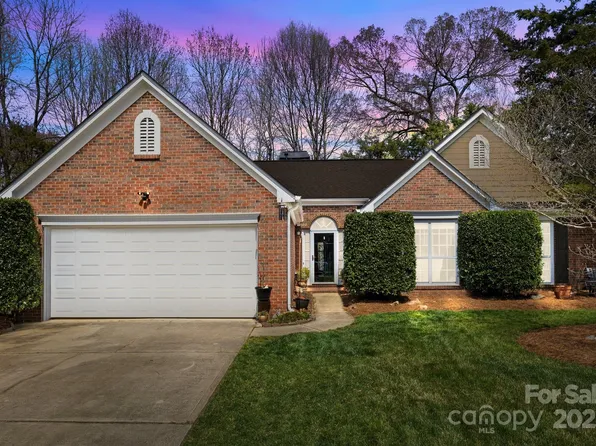 11542 Laurel View Dr, Charlotte, NC 28273
