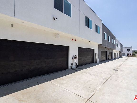4th image of 12647 Bradley Ave