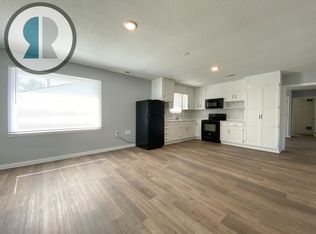 204 E 1st St #2B-2BA-1380SQFT, Haven, KS 67543