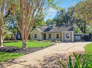 737 Sue Barnett Dr, Houston, TX 77018