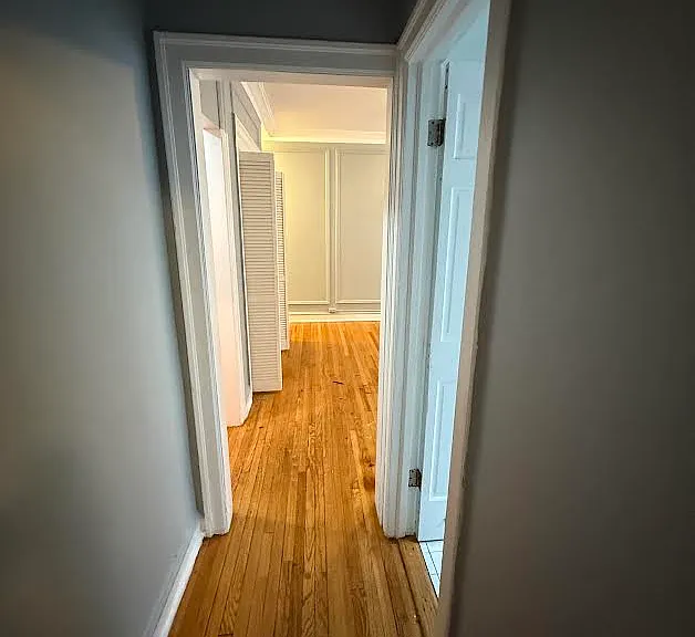 1369 W Estes Ave — Photo 4