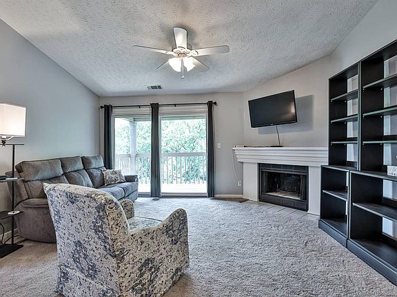 4th image of 8909 Eagleview Dr APT 10