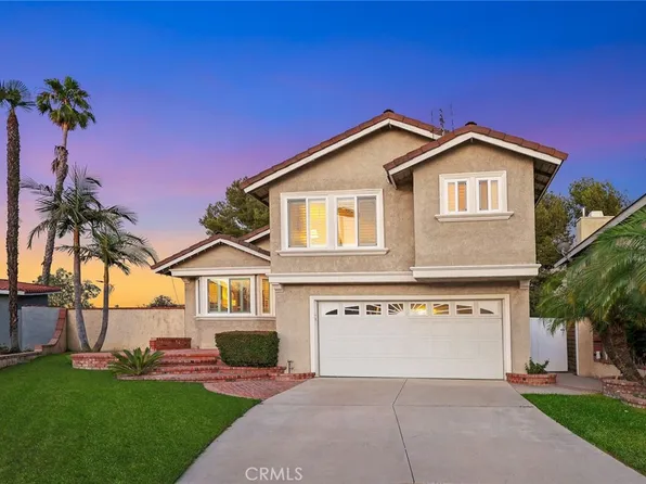 34 Skyline Ln, Pomona, CA 91766